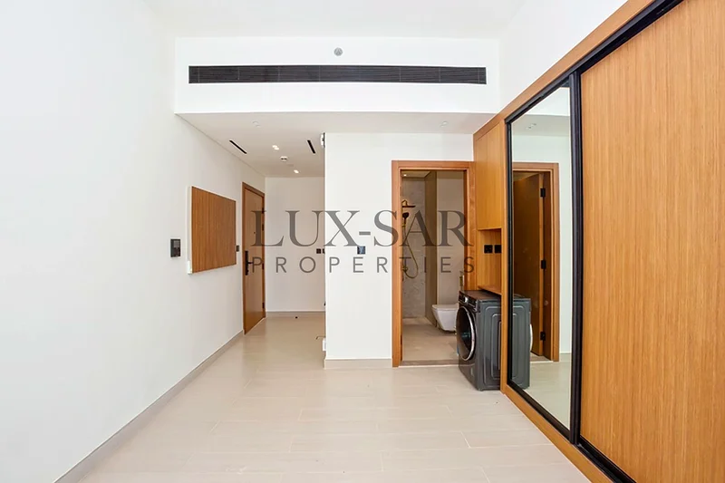 Unfurnished | Prime Location | Spacious63787388464643111