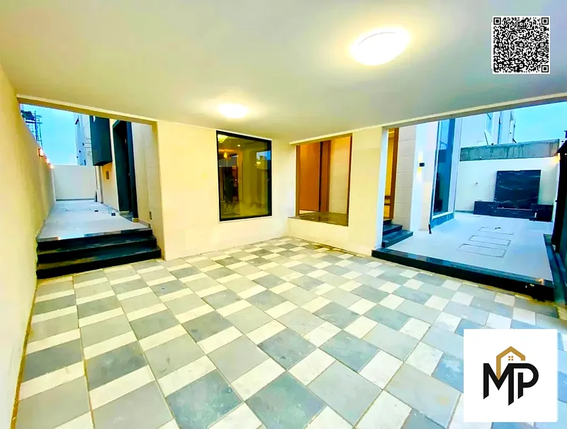 Including registration fees, stone facade with heat-insulating glass, modern, freehold, close to all services, without service fees, ownership at the63907043741058111
