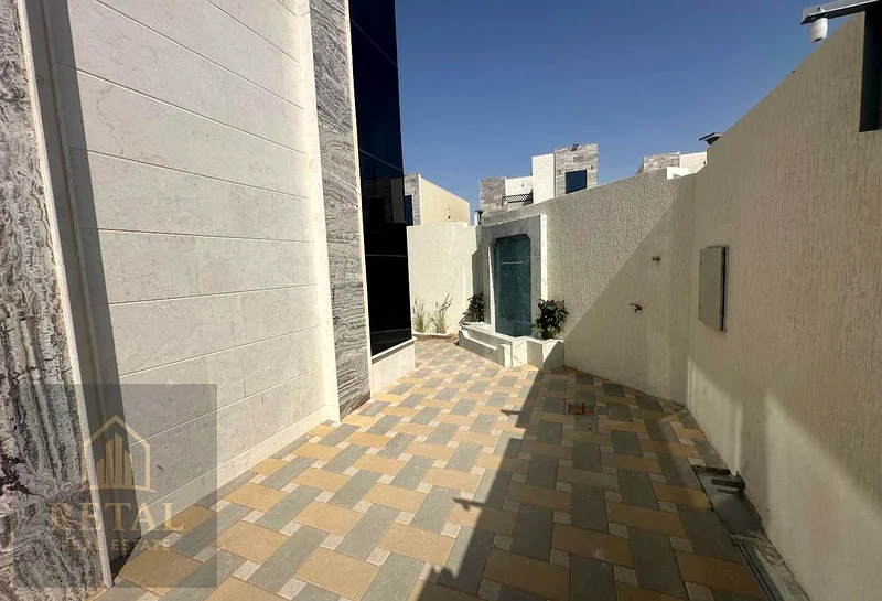 فيلا فاخرة للبيع في الهيليو 2 عجمان بـ 5 غرف نوم و6 حمامات وتصميم أنيق في موقع مثالي مناسب للعائلات63906123998210114