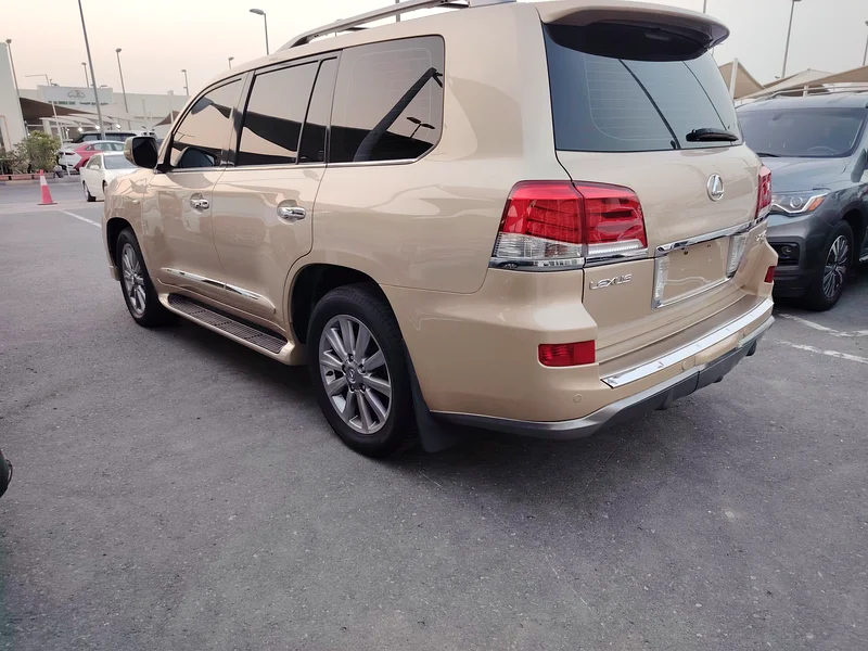 الشارقه63612073516929114