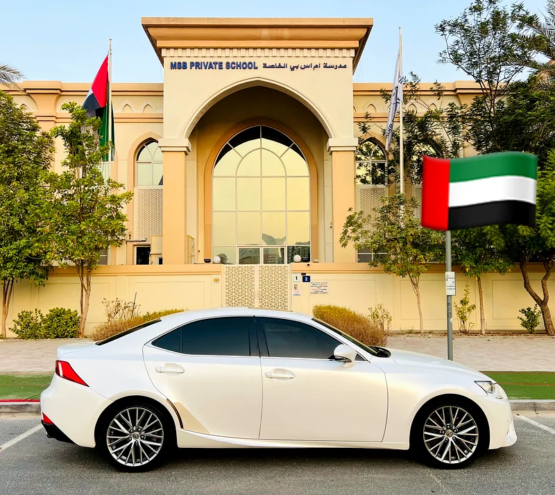 LEXUS IS 200t 2016 MODEL WHITE GCC SPECS original km original paint63612074508035114