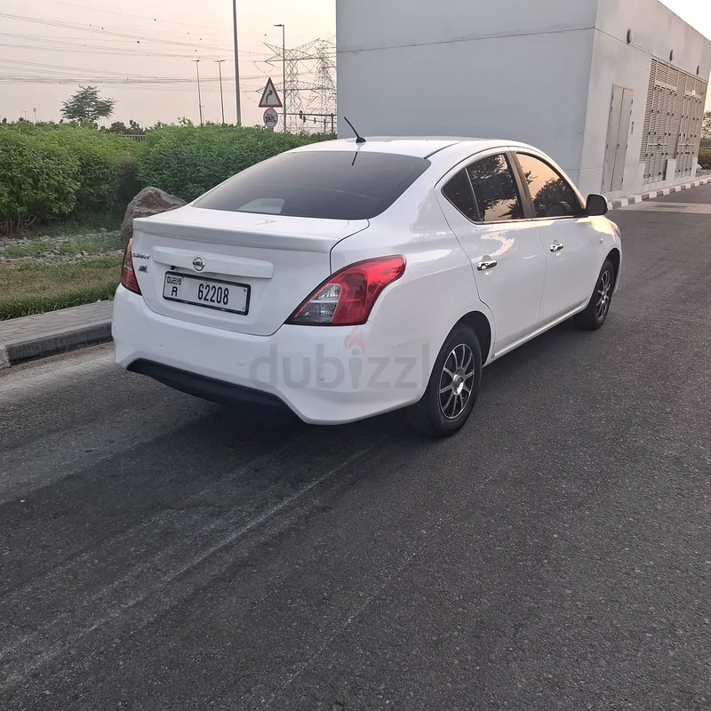 Nissan sunny GCC full options 202063612796043907113
