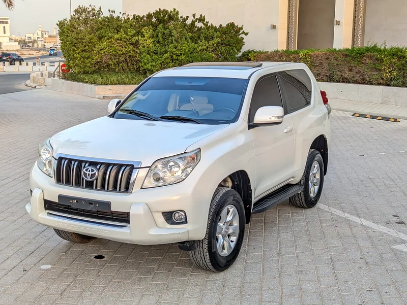 TOYOTA PRADO 2011 V4 2.7L 2DOORS ORIGINAL PAINT GCC IN EXCELLENT CONDITION63612451055235111