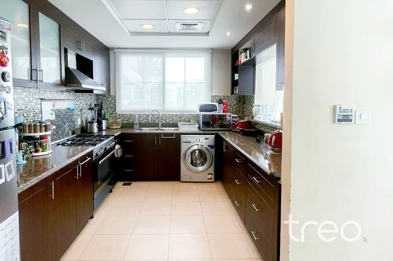 Stand Alone | Huge Corner Plot | Type B63654981053826114