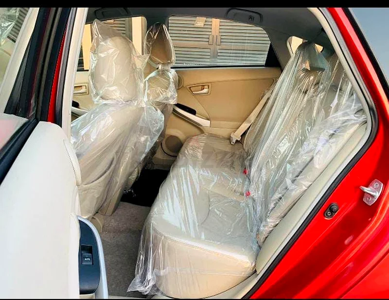 تويوتا بريوس63612446796033113