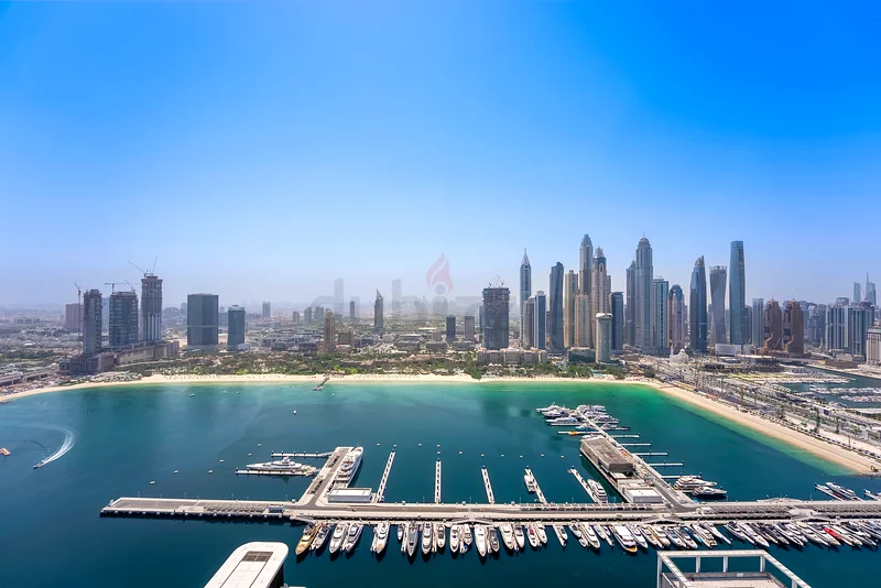 شقة مكونة من غرفتي نوم للإيجار في برج جراند بلو 1، جديدة تمامًا، مفروشة بالكامل، مستوى عالٍ جدًا63733794723586111