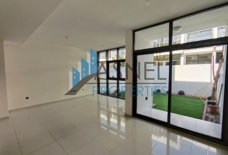 Ready to Move | Stylish Family Home | Best Price63741152488066111