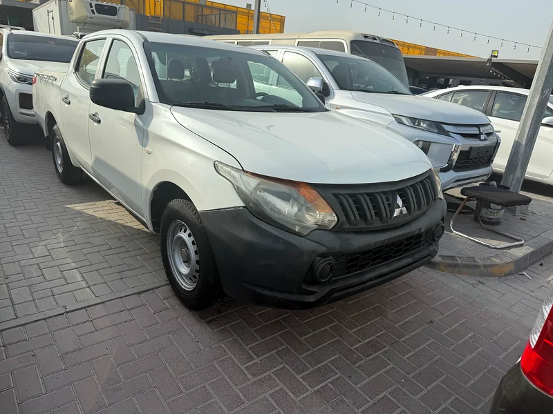 Mitsubishi L200 Pick UP 2016 Model 4X2 Excellent condition63612069904515111