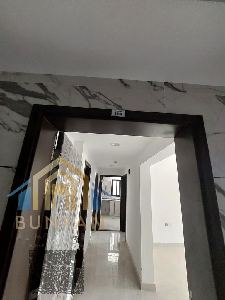 🔑 الرمز 230 | شقة فاخرة للإيجار السنوي في الجرف 3 - عجمان 🏢✨  📍 الموقع: تقع هذه الشقة الراقية في الجرف 3، عجمان، منطقة سكنية مميزة قريبة من المدارس، والمولات، ووسائل النقل العام. مثالية للعائلات التي تبحث عن الراحة، الراحة، والفخامة.63712870031106111
