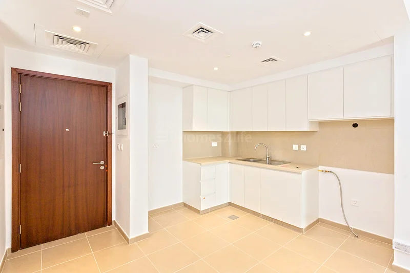 | Higher Floor | Pool View | Ready to Move in |63736812097155111