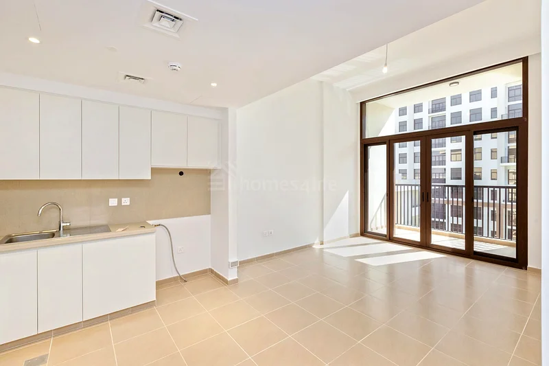 | Higher Floor | Pool View | Ready to Move in |63736812097155113