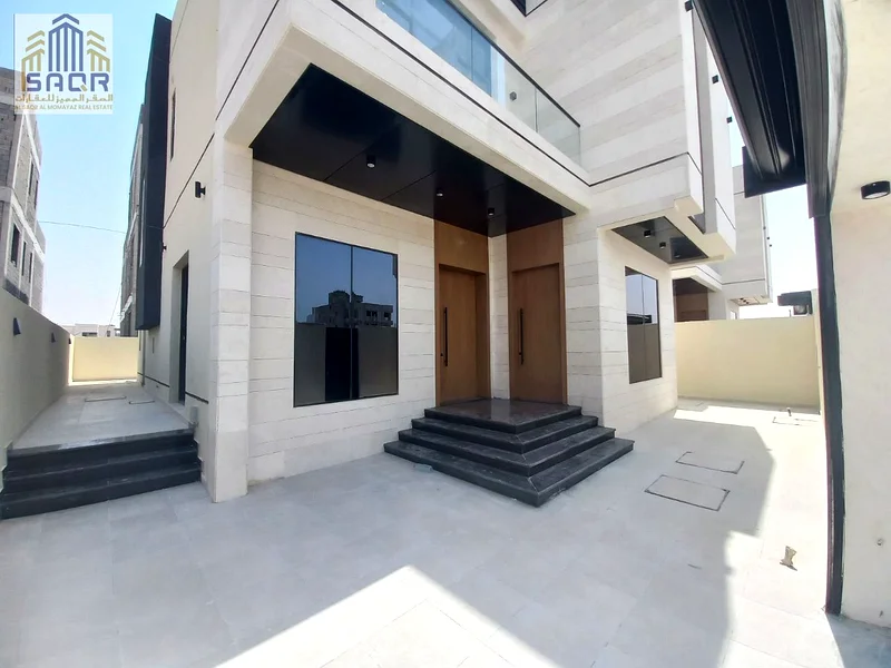 ملكية تامة لجميع الجنسيات / بدون رسوم تسجيل / 5 غرف نوم رئيسية / تشطيب فاخر حسب الطلب63884375066754111
