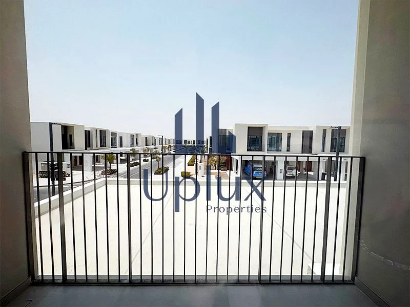 Single Row | Corner Unit | Unfurnished63807792590850114