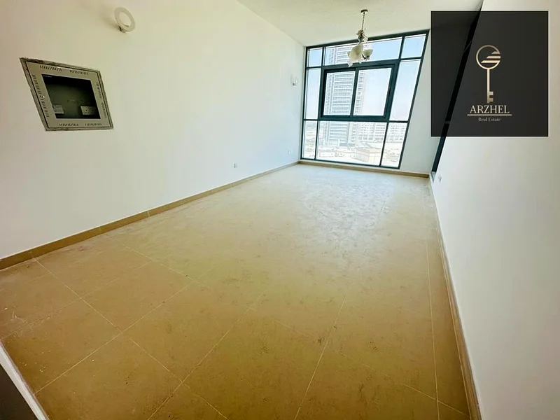 تصميم واسع | شاغرة وجاهزة | طابق عالي | غرفة نوم واحدة63764688216451110