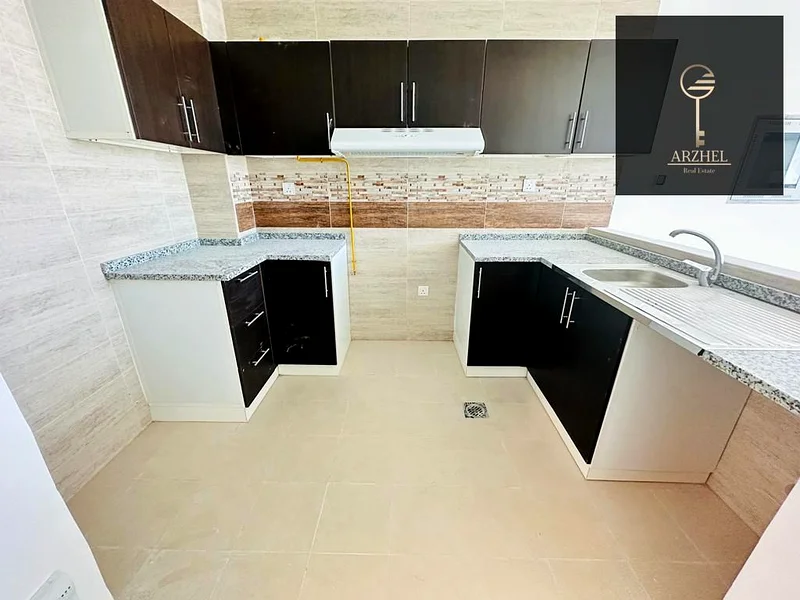 تصميم واسع | شاغرة وجاهزة | طابق عالي | غرفة نوم واحدة63764688216451112