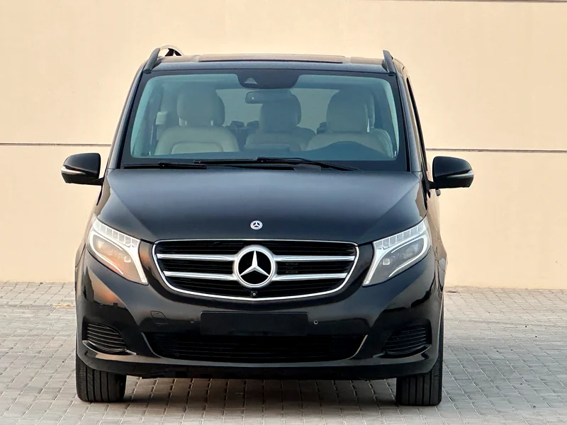 MERCEDES BENZ V250 MODEL 2018 GCC CAR PERFECT CONDITION INSIDE AND OUTSIDE63612088135169110