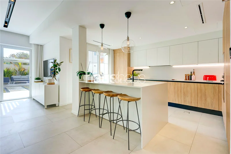 Open House Sunday 14th 10:00-13:00 By Apt Only63920365171842113