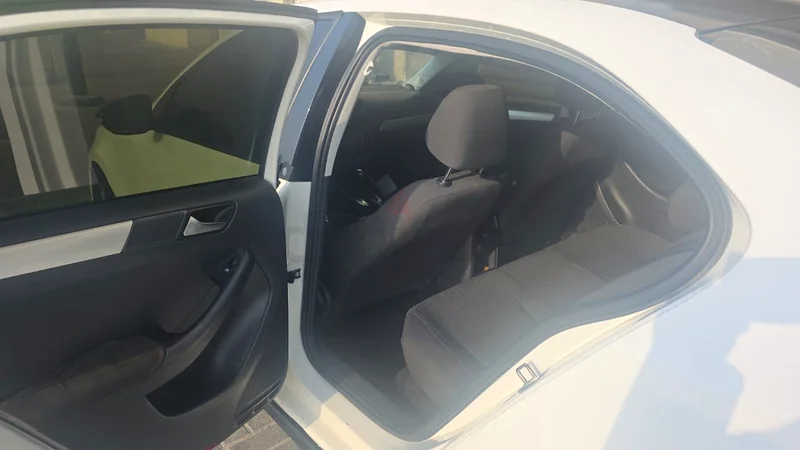 VolksWagen Jetta 2012 for 10k Only!63612061396738113