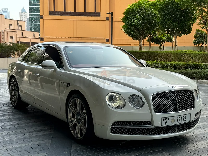 BENTLEY CONTINENTAL FLYING SPUR W12 GCC FULL OPTION NO PAINT63613736338561111