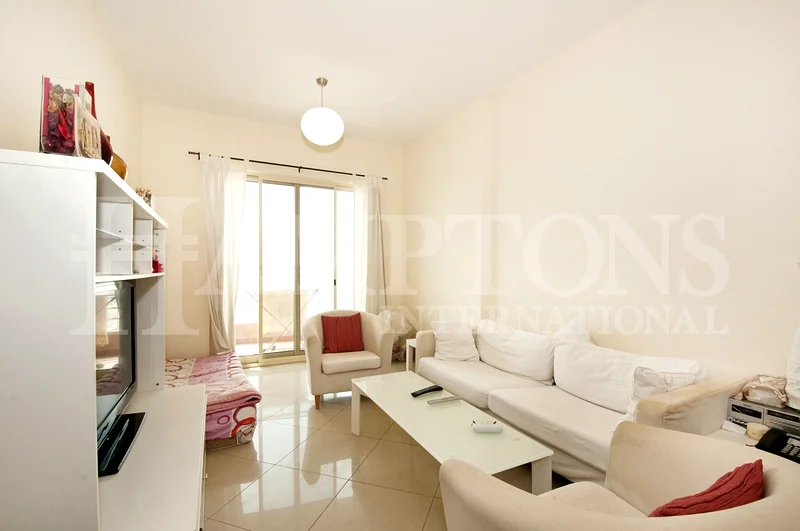 Maids And Storage Room | Mid Floor | Tenanted63988445722755112
