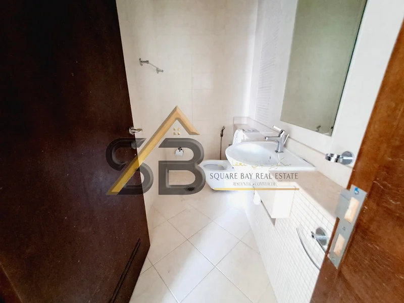 قريب من المدرسة الدولية الهندية شقة واسعة من غرفتين وصالتين و3 حمامات وجميع المرافق63747446735362111
