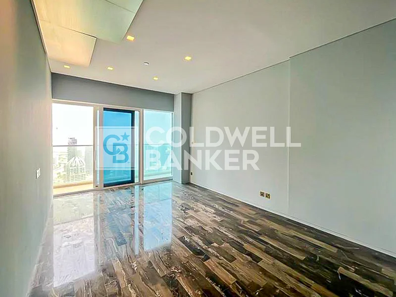 Spacious and Vacant | Sea View | High Floor63777728832643112