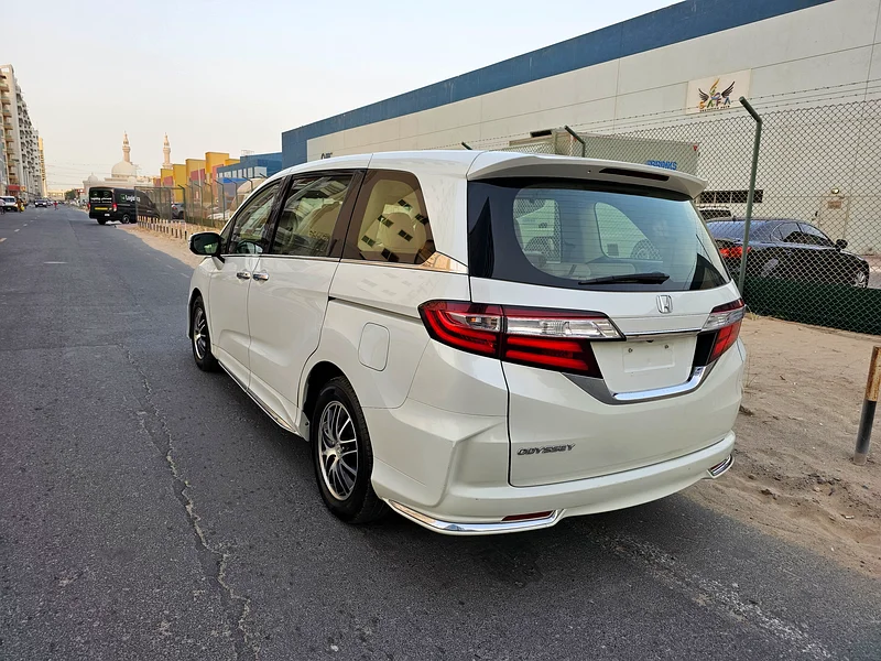 8 seater Honda oddesye 2020 gcc63612063830017112