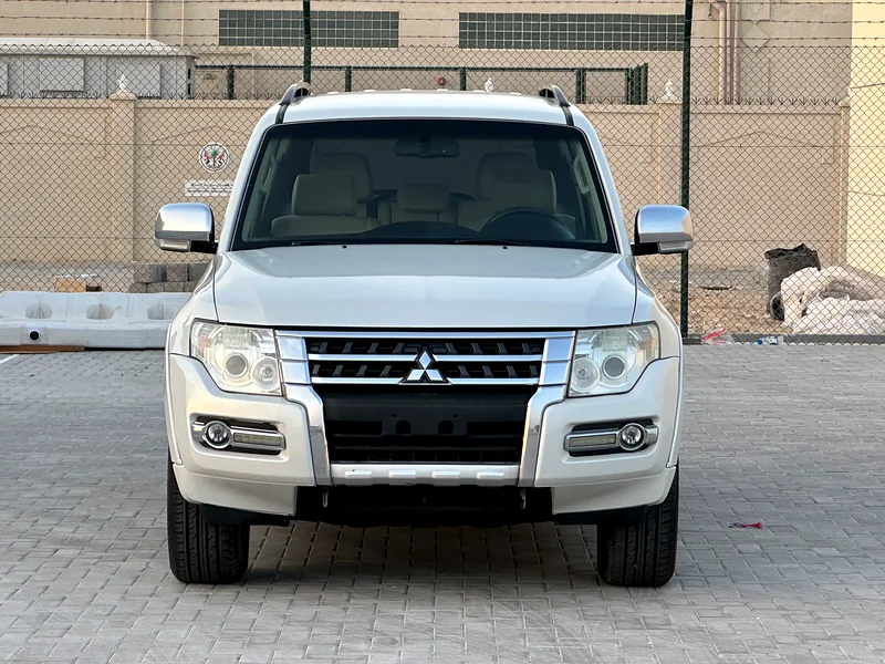 PAJERO MODEL 2016 GCC CAR PERFECT CONDITION INSIDE AND OUTSIDE63612069734531112