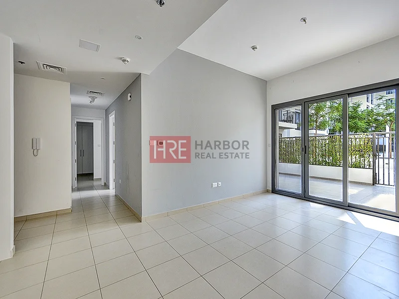 Podium Level | Vacant | Direct Access to Pool63951827205635110