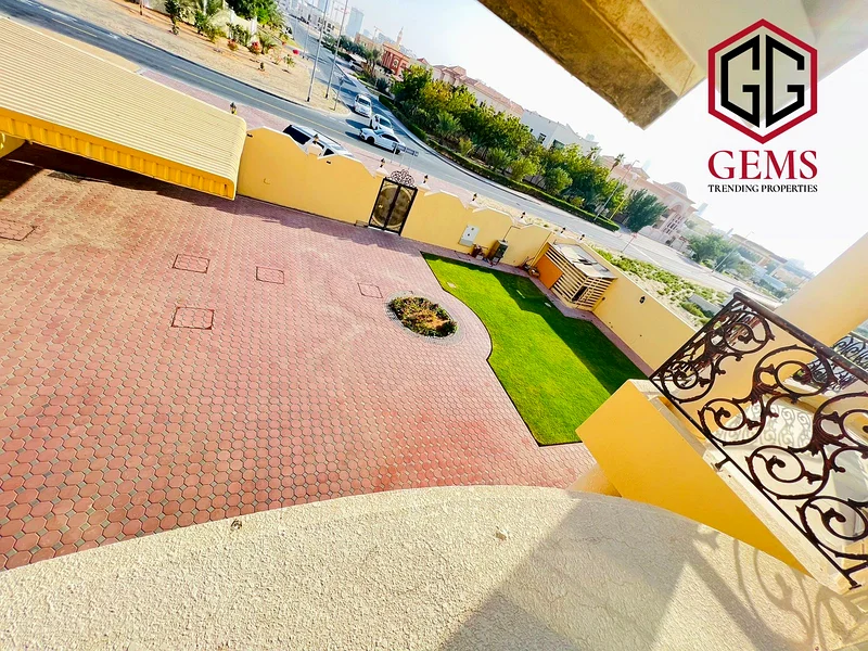 فيلا مذهلة | غرفة خادمة | حديقة63743130512641113