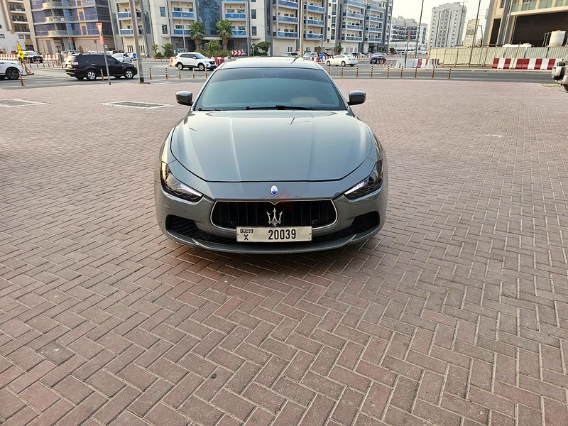 جميل اللون بحالة جيدة63613734233219114