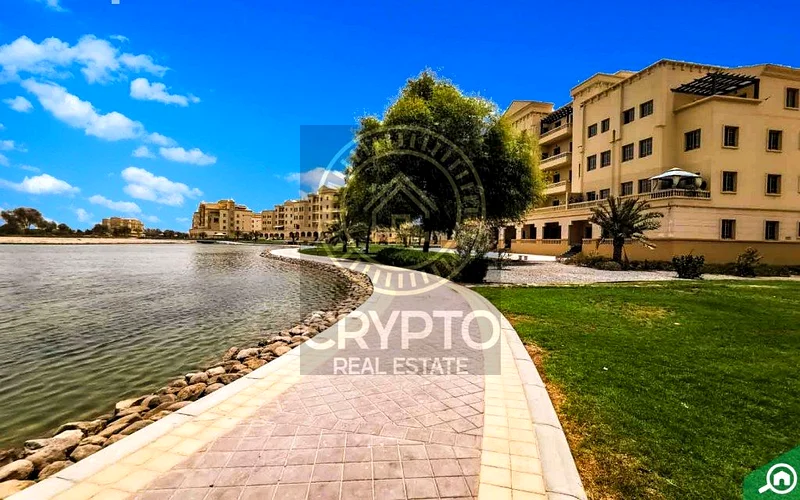 شقة جميلة بغرفة نوم واحدة وإطلالة على البحيرة63813320343809110