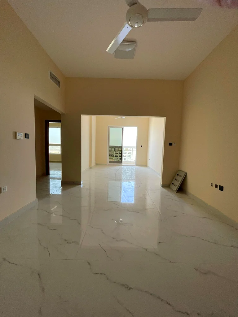 One bedroom, one hall, and two bathrooms, with the largest and most beautiful finishes in Ajman. First resident, in a very excellent location, close t63713506961921110