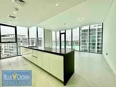 CORNER 2BED+MAID ROOM