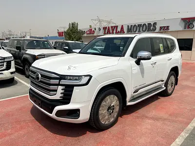 TOYOTA LANDCRUISER 3.5 VXR HYBRID WHITE 2025     *EXPORT ONLY*