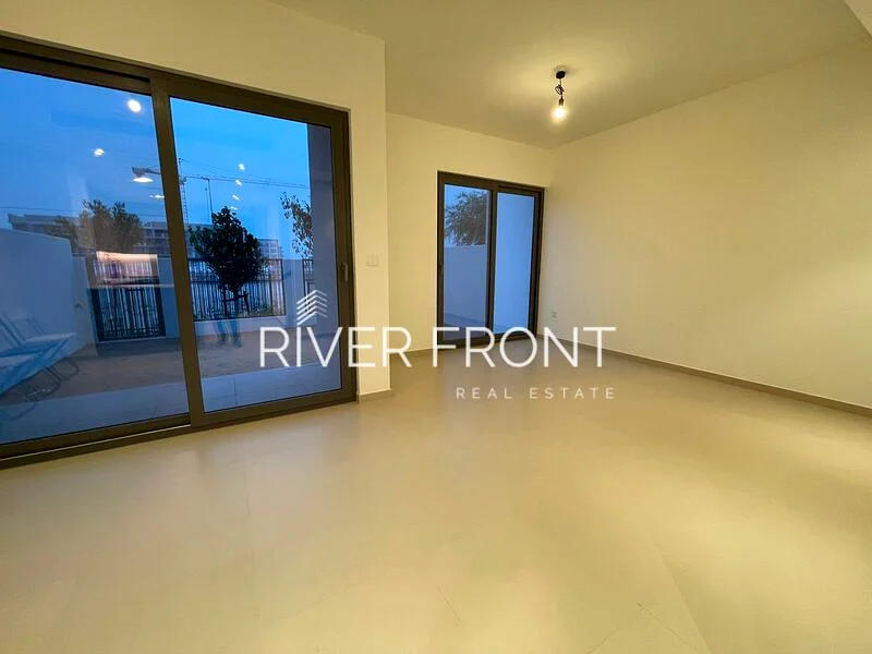 Close to Pool & Park | Back to Back | Hot Deal63732860986115112