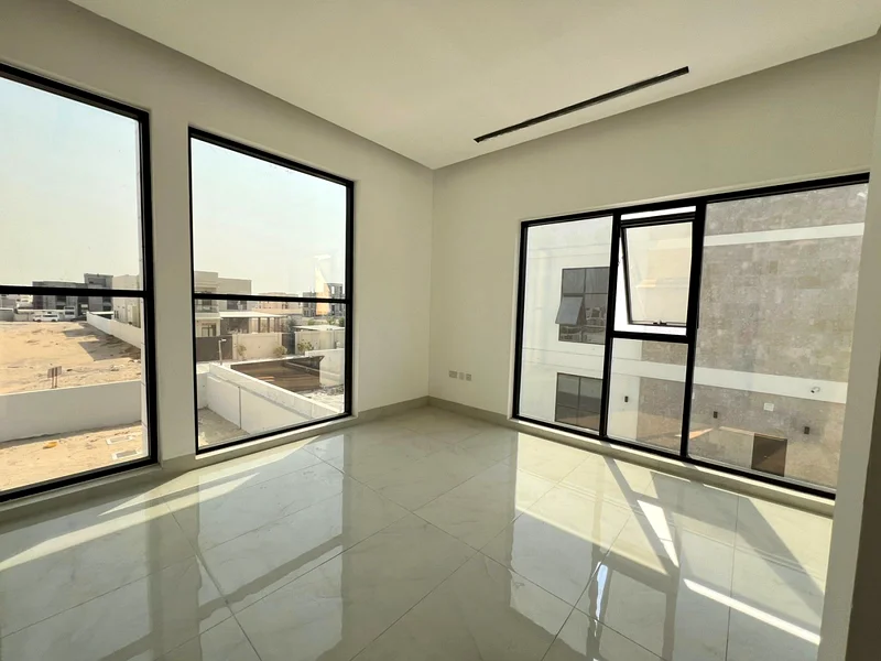 | MODERN DESIGN | GREAT LOCATION | READY TO MOVE |63725079716611112