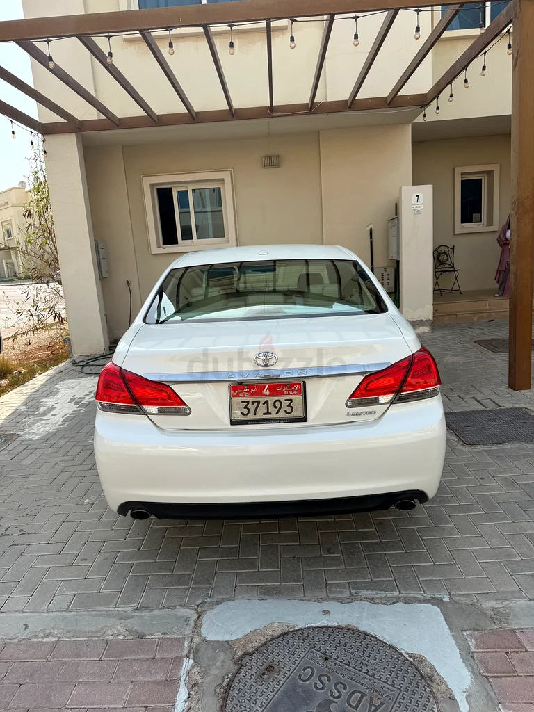 Toyota Avalon 2011 American Full Option in Excellent Condition63612447928323111