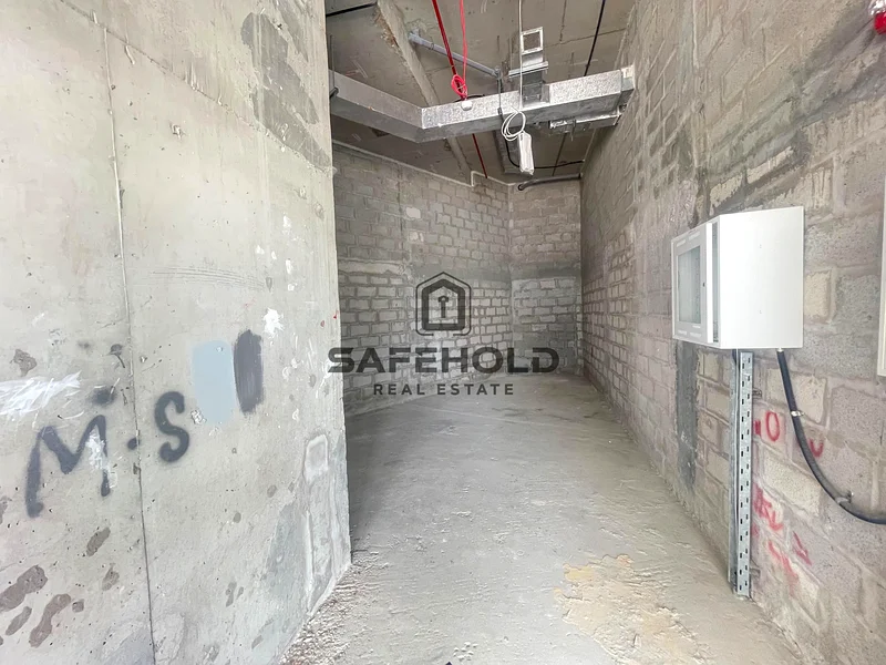Best location For Business | 2 Months Free | Chiller Free63621610568066112