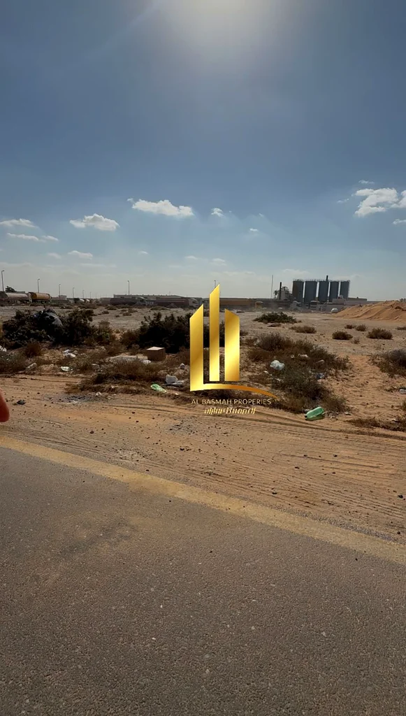 For sale, two adjacent plots of land in the Al-Saj’a Industrial Area, Al-Hanu Al-Jalil. The area of each plot is 16,145 square feet. Freehold for all63819129704706113