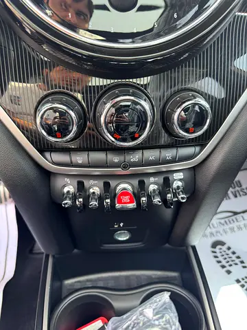 صورة 10 لـ 2023 MINI COUNTRYMAN