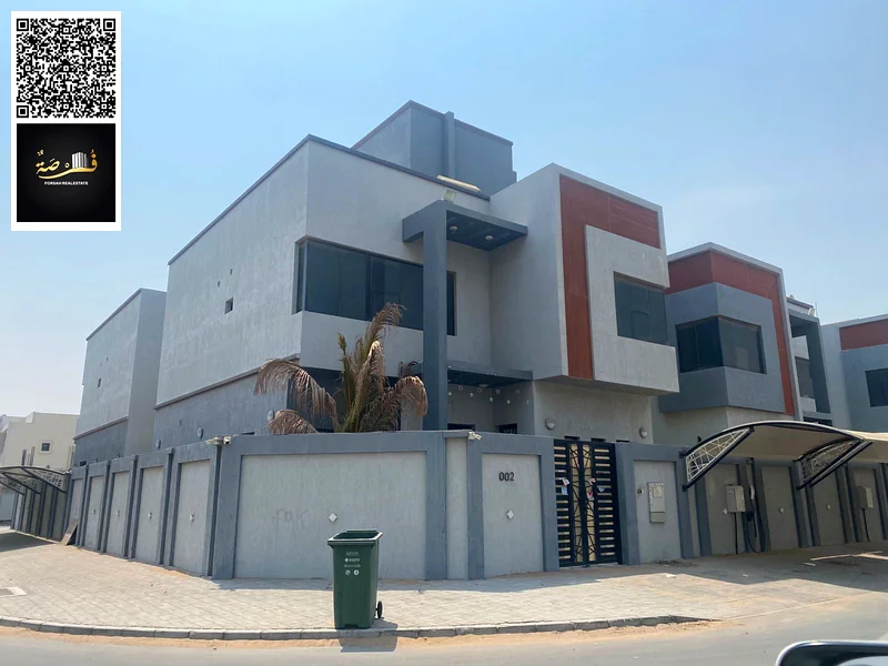 🏡 Second-floor villa for rent - Al Yasmeen, Ajman    📍 Location: Asphalt street - close to all amenities - second plot from the main street - very p63716975614081113
