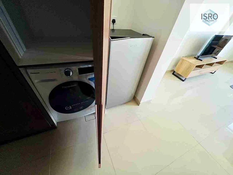 ستوديو فاخر مفروش بالكامل بالقرب من وسط المدينة63705373576193114