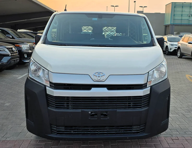 Toyota Hiace 2023 Van Low Roof63612449040898111