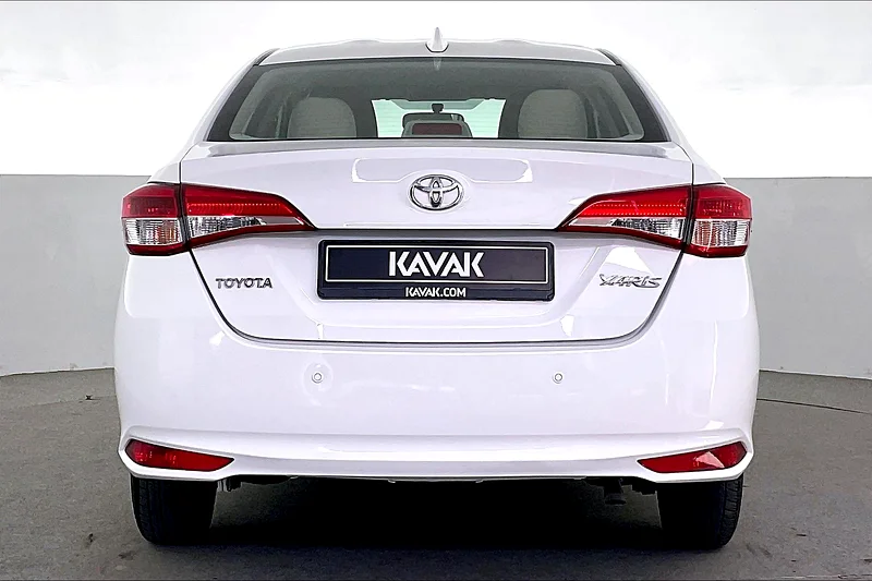 2022 Toyota Yaris SE / E  • Big Price Drop • 42938063613132212738112