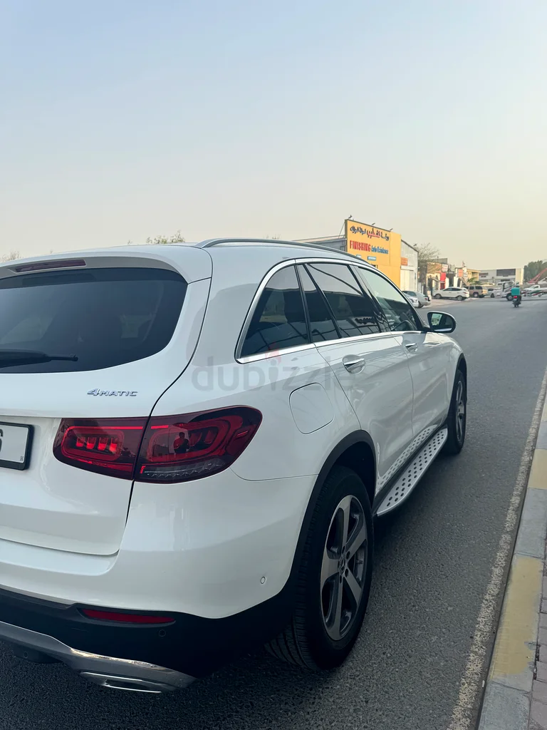 مرسيدس بنز جي ال سي 300 2022 دفع كلي 4MATIC63613461939458114
