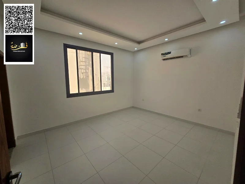 🏡 فيلا للإيجار في عجمان - منطقة الياسمين 📍 موقع مميز مقابل الرحمانية - الشارقة 🔹المساحة: 3014 قدم 🔹مواطني الفيلا المواصفات63716878499841111