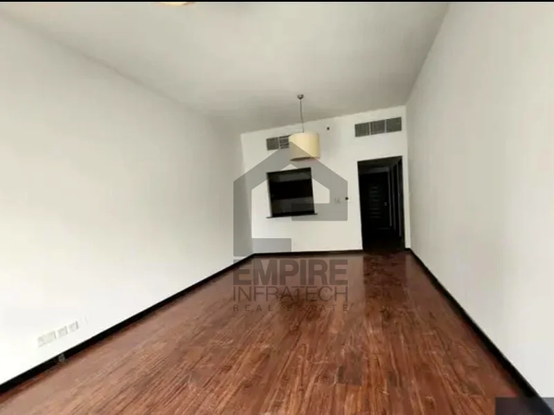 بالقرب من المترو | بدون رسوم تشغيل المبرد | إطلالة على البحيرة | الطابق العلوي63654982870401113