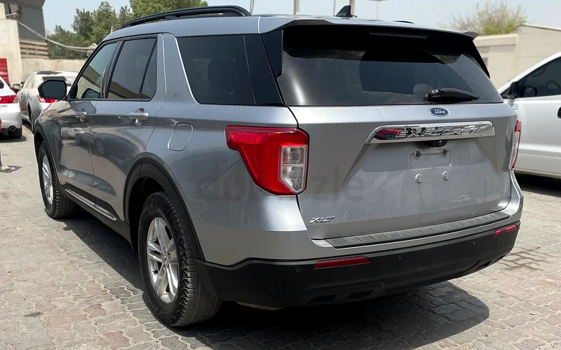FORD EXPLORER, XLT 202163613463426946112