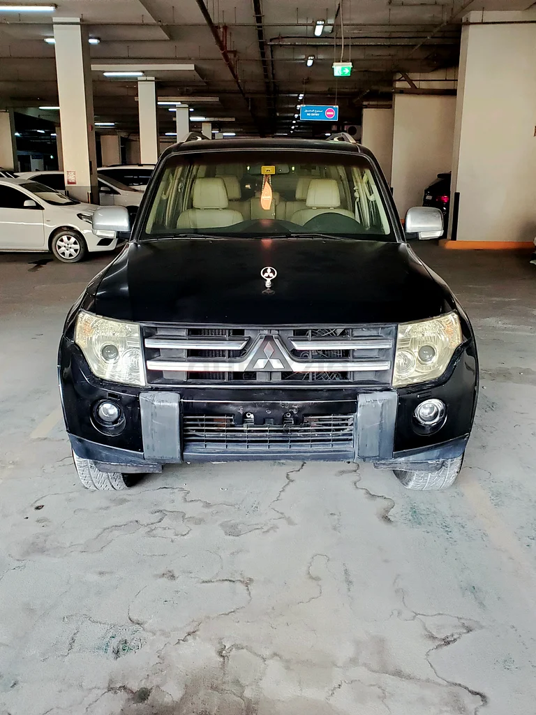 ميتسوبيشي باجيرو جي إل إس مواصفات الخليج مالك أول بمسافة قطع منخفضة63612069136385113